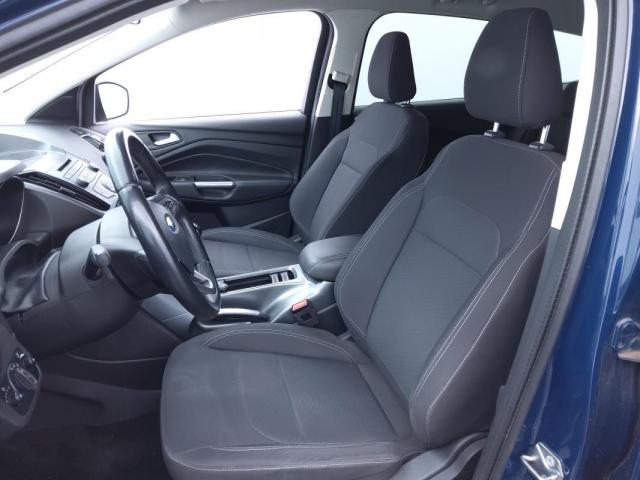 Ford Kuga image 2