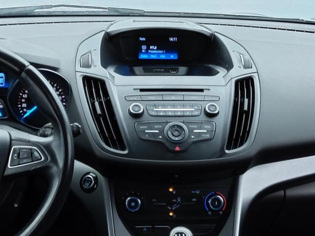 Ford Kuga image 5
