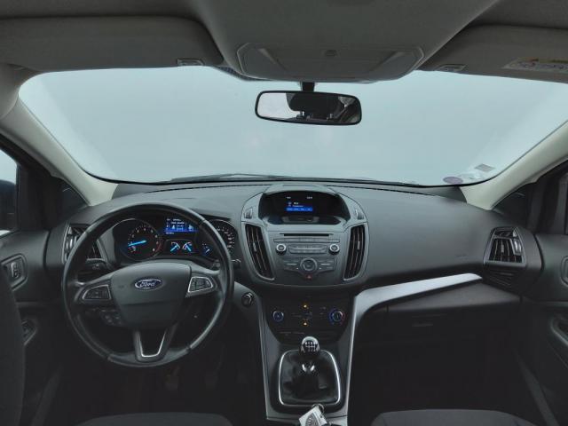 Ford Kuga image 7