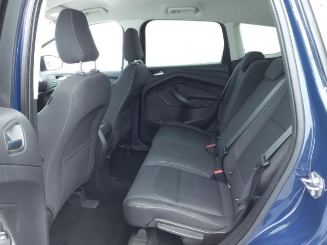 Ford Kuga image 6