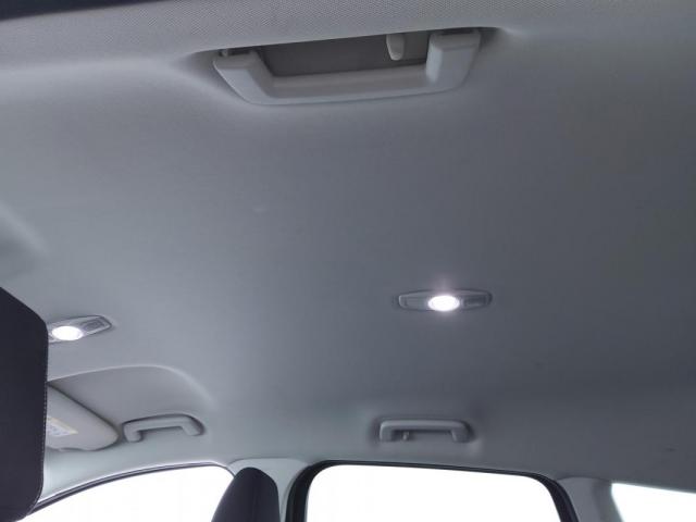 Ford Kuga image 3