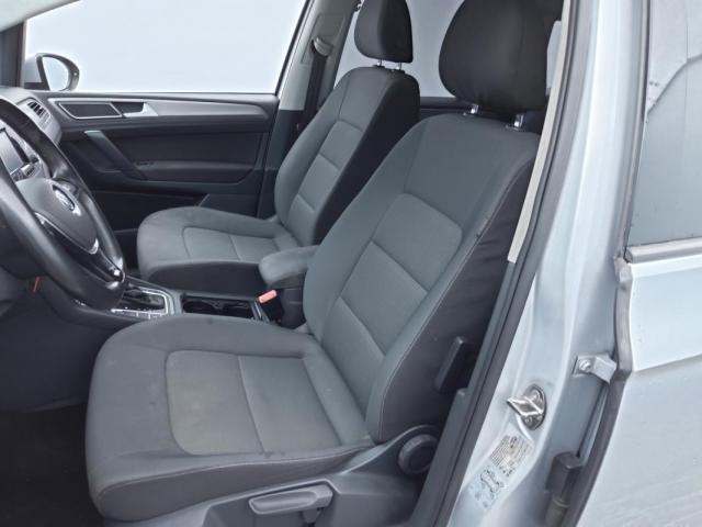 Volkswagen Golf Sportsvan image 3