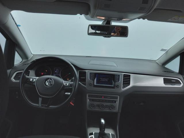 Volkswagen Golf Sportsvan image 2