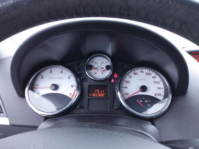 Peugeot 207 image 8