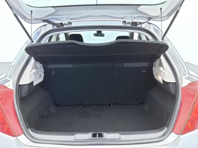 Peugeot 207 image 6