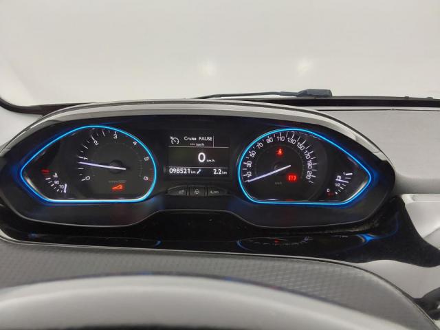 Peugeot 2008 image 5
