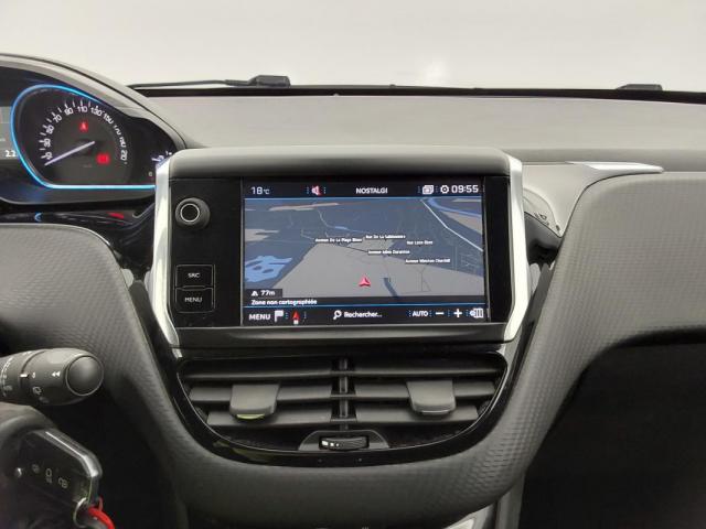 Peugeot 2008 image 3
