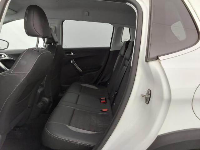 Peugeot 2008 image 7