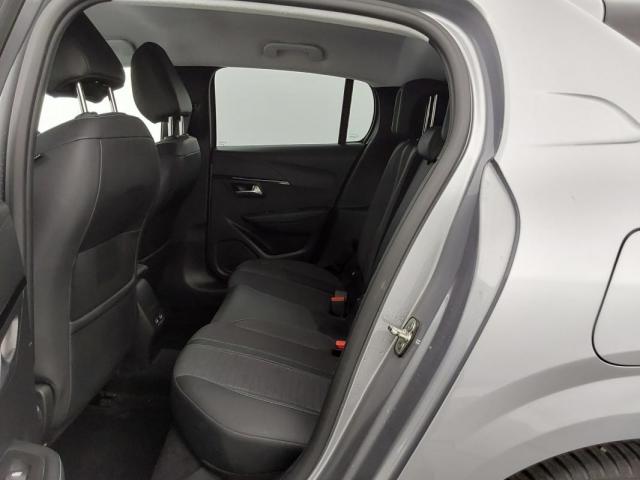 Peugeot 208 image 7