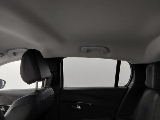 Peugeot 208 image 3