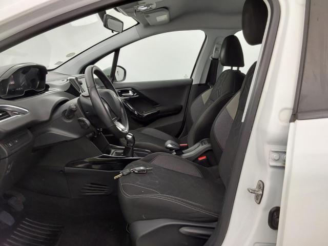 Peugeot 2008 image 5