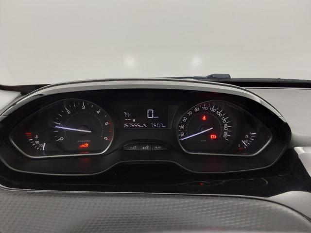 Peugeot 2008 image 6