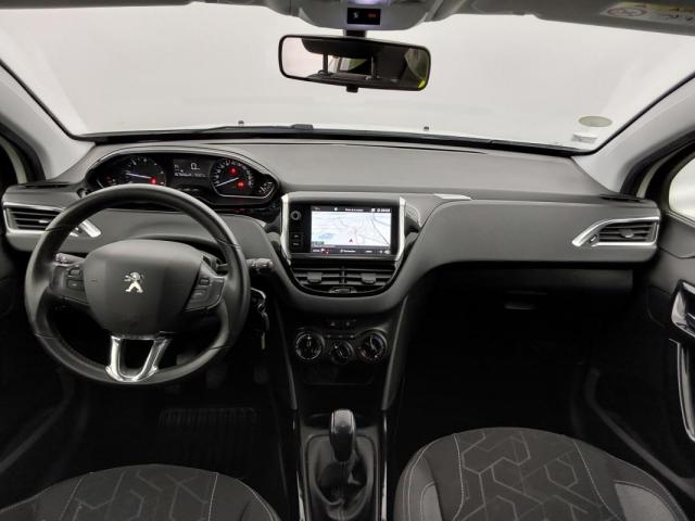 Peugeot 2008 image 7