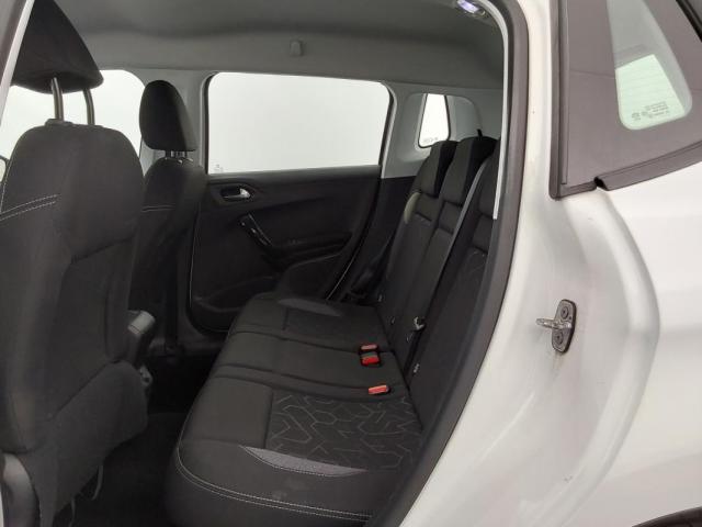Peugeot 2008 image 4