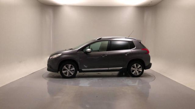 Peugeot 2008 image 1