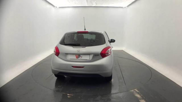Peugeot 208 image 5