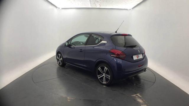 Peugeot 208 image 3