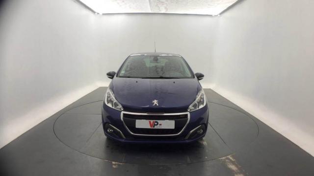 Peugeot 208 image 8