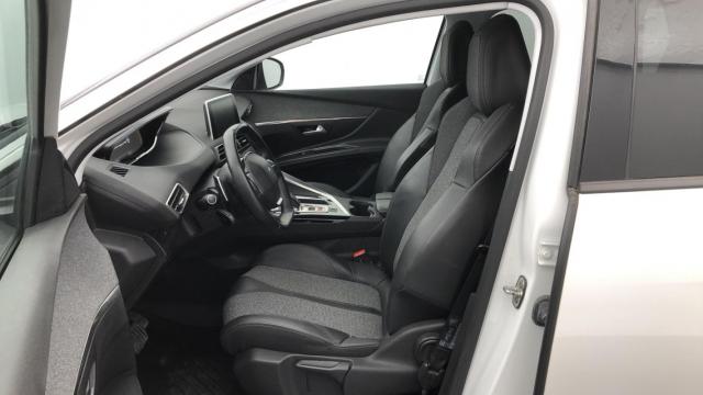 Peugeot 5008 image 7