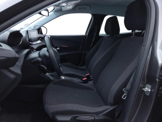 Peugeot 2008 image 7