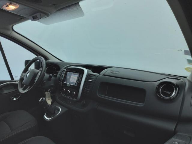 Renault Trafic image 1