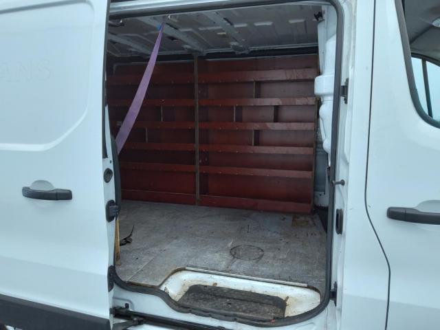 Renault Trafic image 8