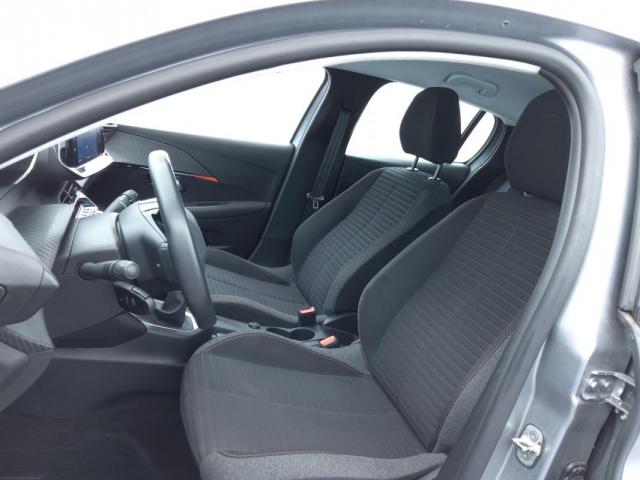 Peugeot 208 image 4