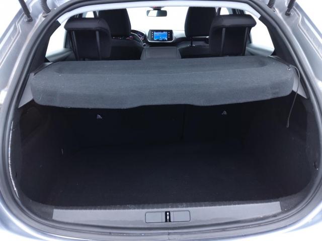 Peugeot 208 image 3