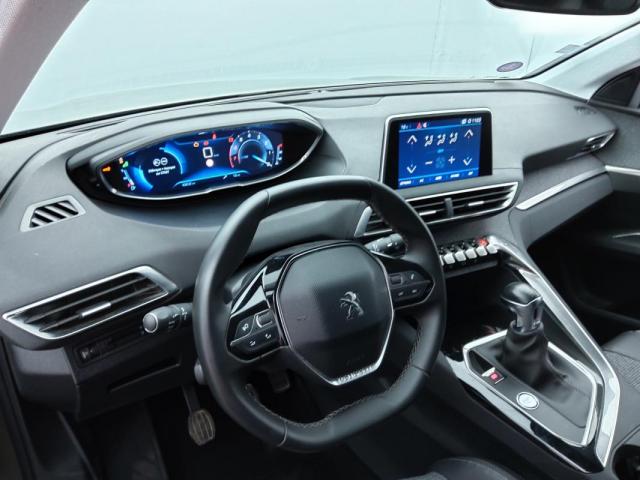 Peugeot 5008 image 5