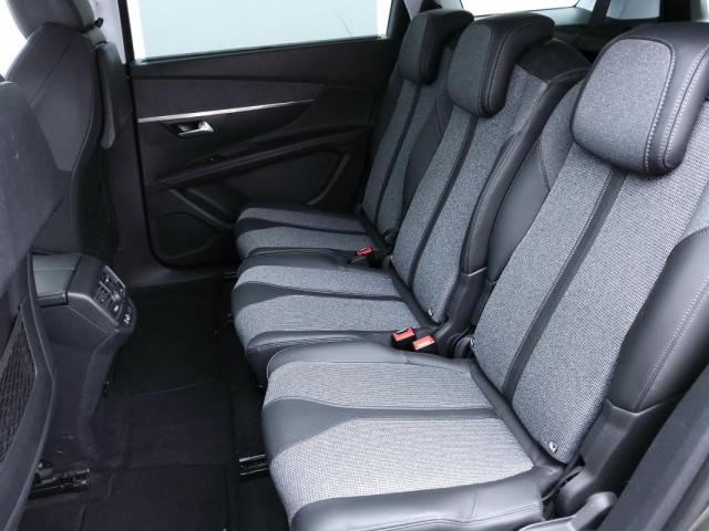 Peugeot 5008 image 3