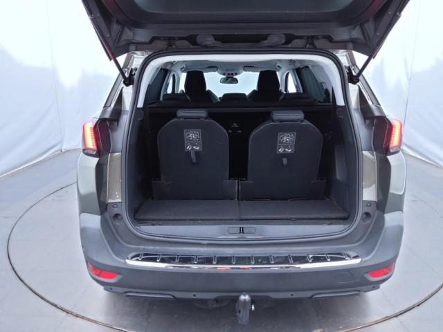 Peugeot 5008 image 8