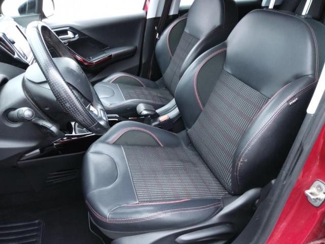 Peugeot 2008 image 4
