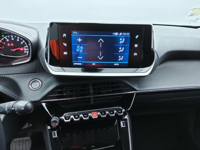 Peugeot 2008 image 8
