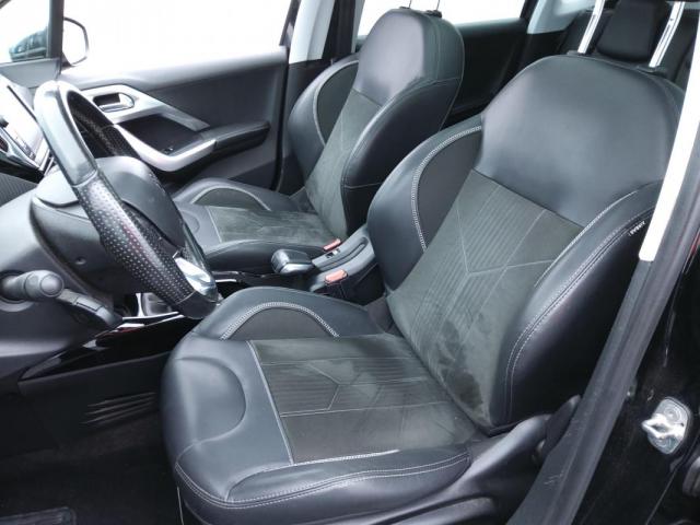 Peugeot 2008 image 3