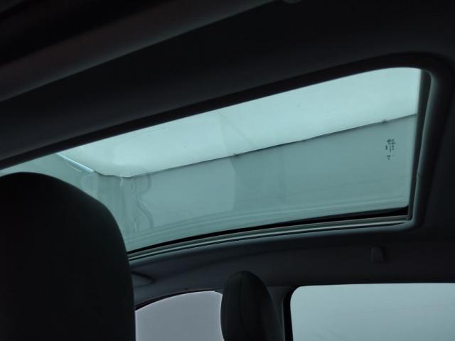 Peugeot 2008 image 2