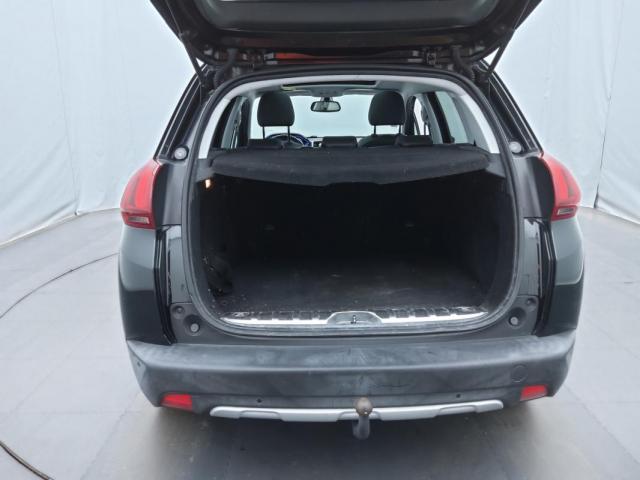 Peugeot 2008 image 8
