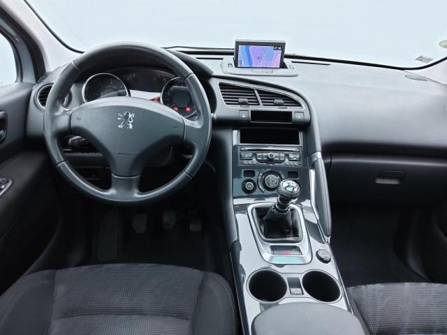 Peugeot 3008 image 1