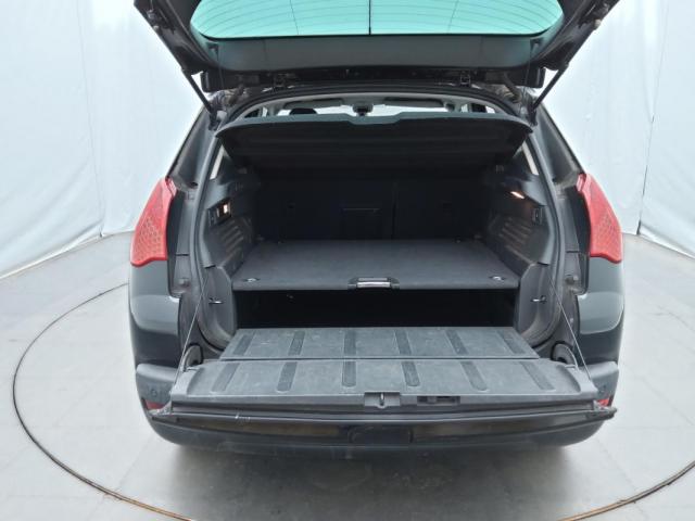 Peugeot 3008 image 3