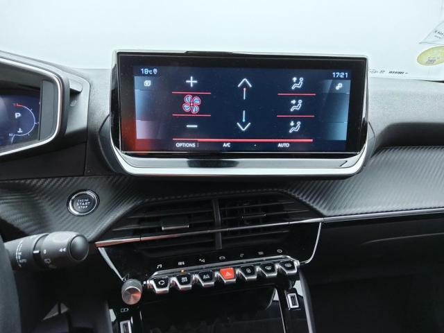 Peugeot 2008 image 1