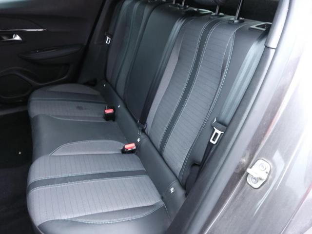 Peugeot 2008 image 7