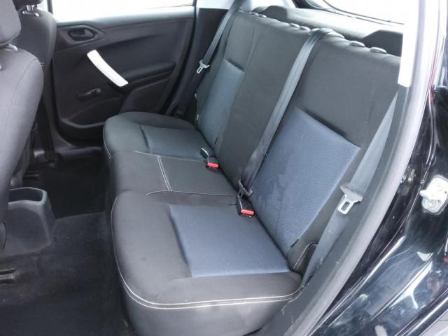 Peugeot 208 image 2