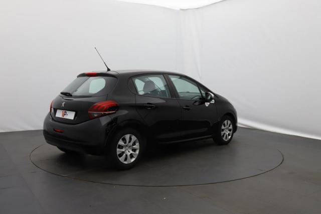 Peugeot 208 image 5