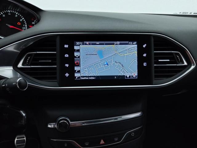 Peugeot 308 image 1
