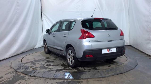 Peugeot 3008 image 2