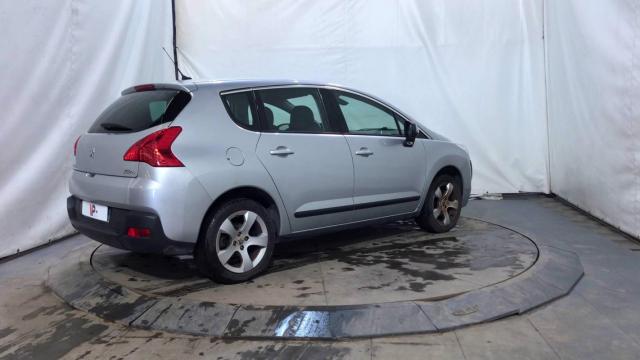 Peugeot 3008 image 3