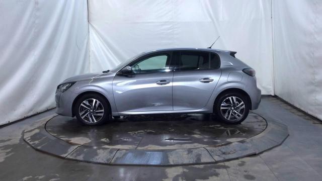 Peugeot 208 image 3