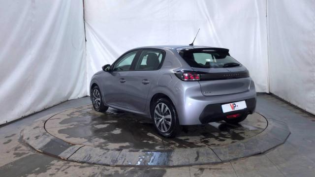 Peugeot 208 image 1