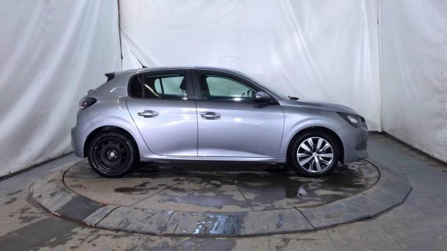 Peugeot 208 image 5