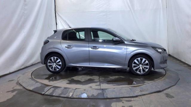 Peugeot 208 image 2