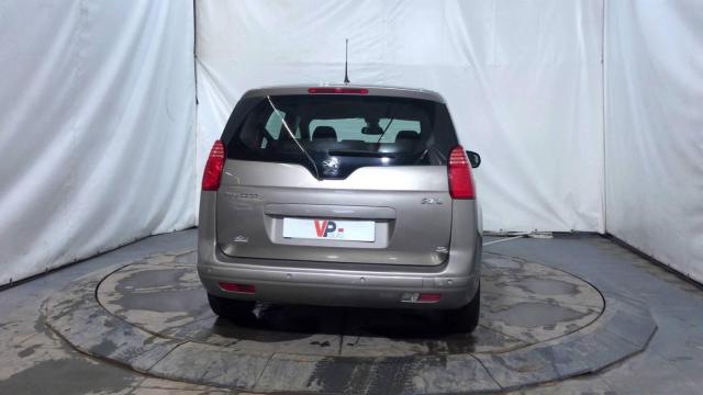 Peugeot 5008 image 5